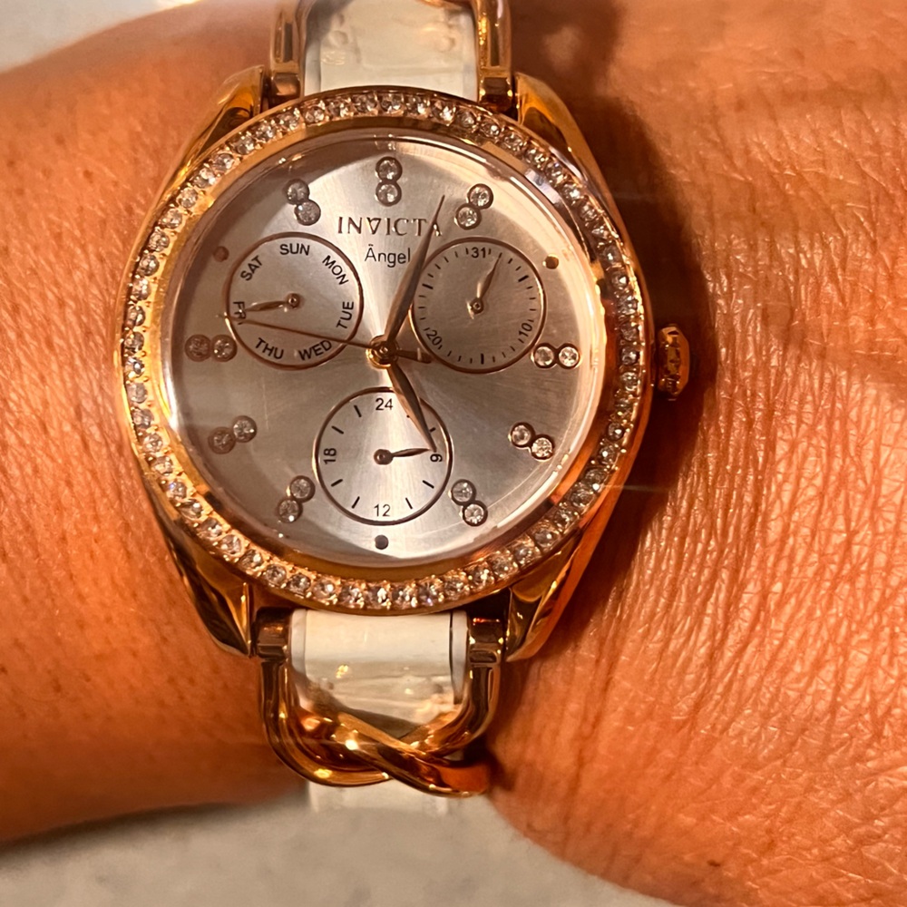 Invicta Watch Rose Gold Hardware Off White Watchband